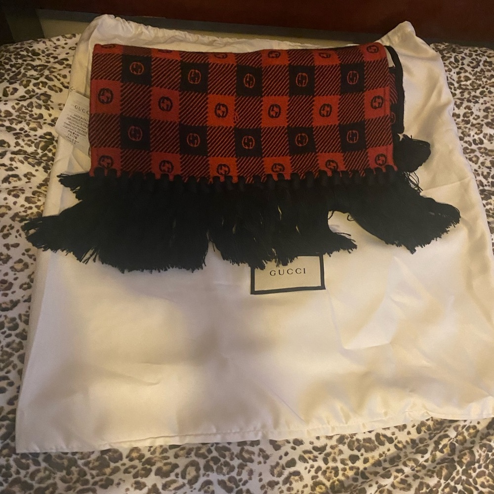 Gucci wool scarf Red and Black